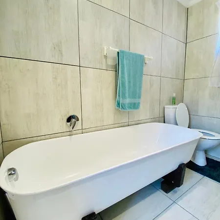 Country Lane Farm Lodge Cradock Room photo